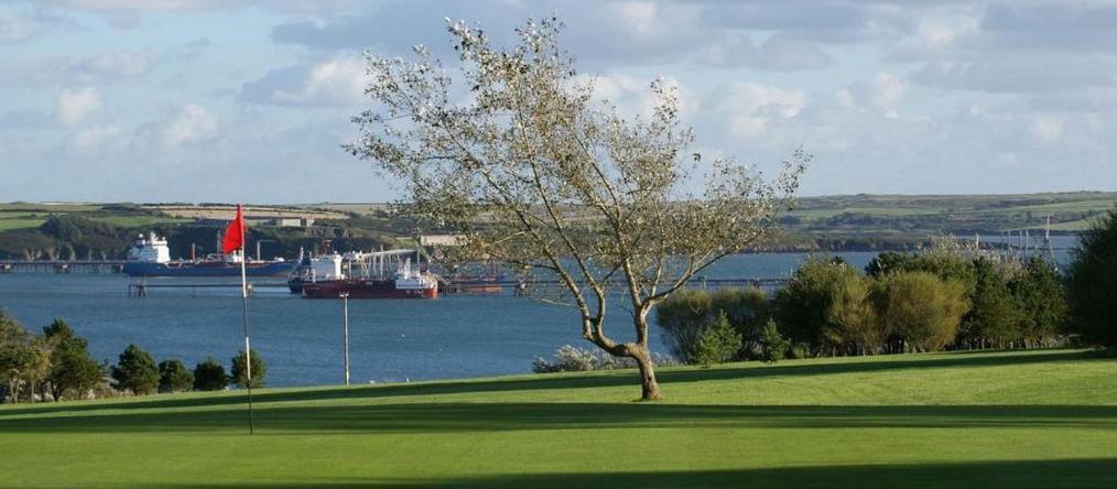Sea View Luxury 5 Star Cottage Near Milford Marina Milford Haven Exterior photo